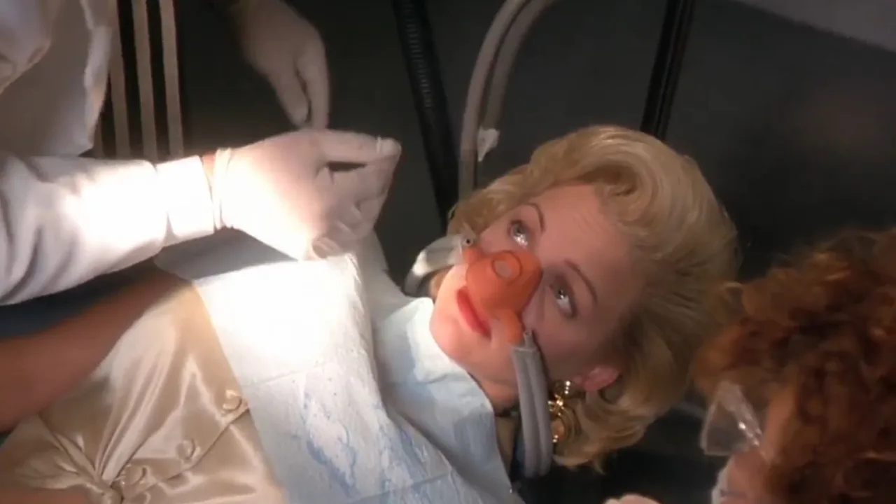 The Dentist İndir - görsel 1