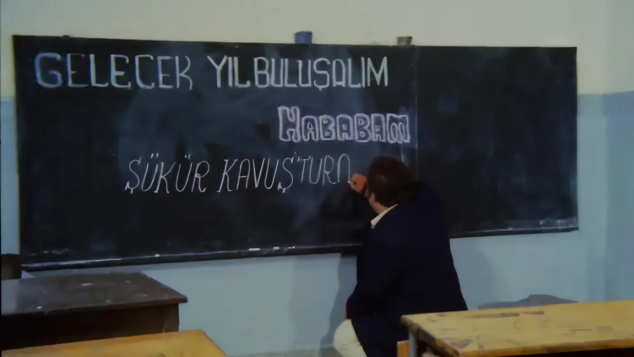 Hababam Sınıfı Dokuz Doğuruyor İndir - görsel 2