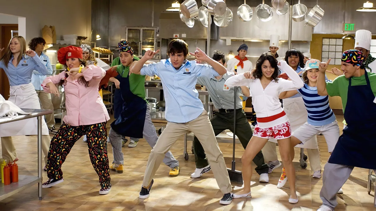 High School Musical 2 İndir - görsel 4