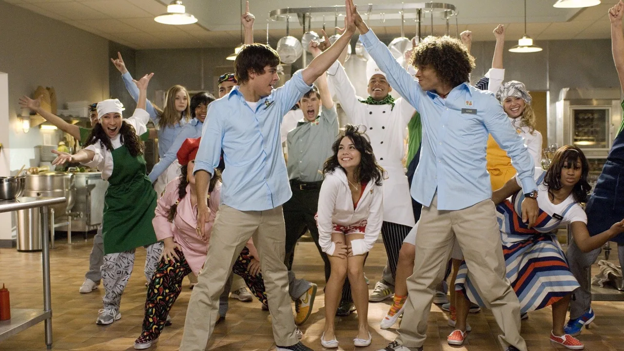 High School Musical 2 İndir - görsel 8