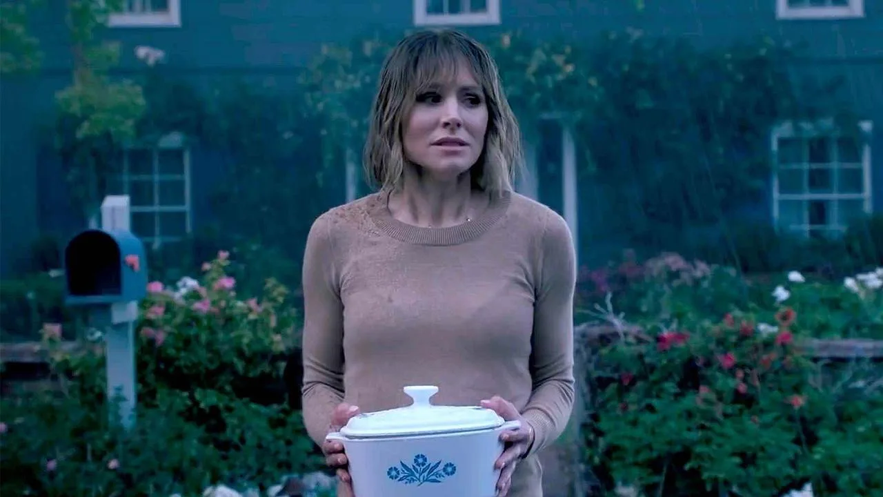 The Woman in the House Across the Street from the Girl in the Window 1080p İndir - görsel 6