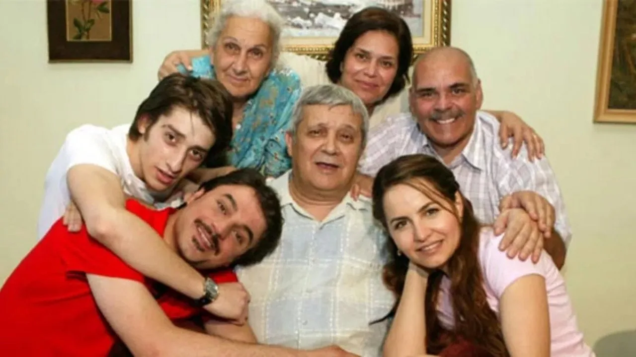 Geniş Aile 1080p İndir - görsel 1