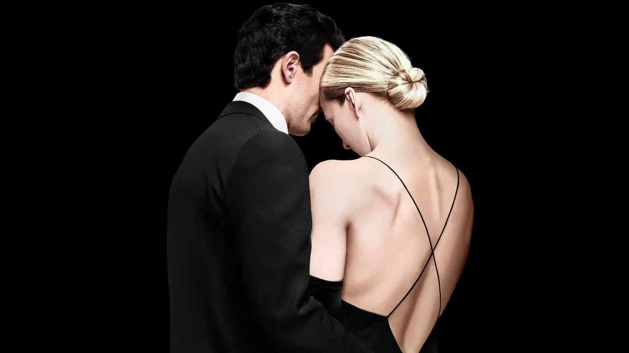 Love Story: John F. Kennedy Jr. & Carolyn Bessette 1080p İndir - görsel 2