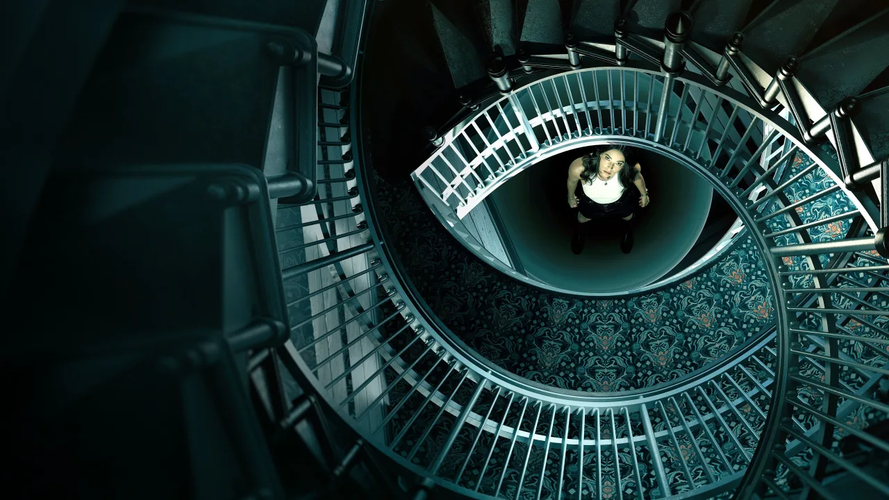 The Watchful Eye 1080p İndir - görsel 1