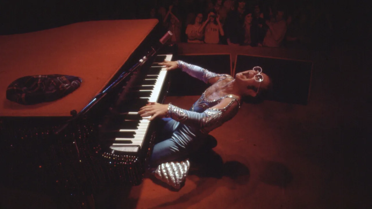 Elton John: Never Too Late İndir - görsel 2