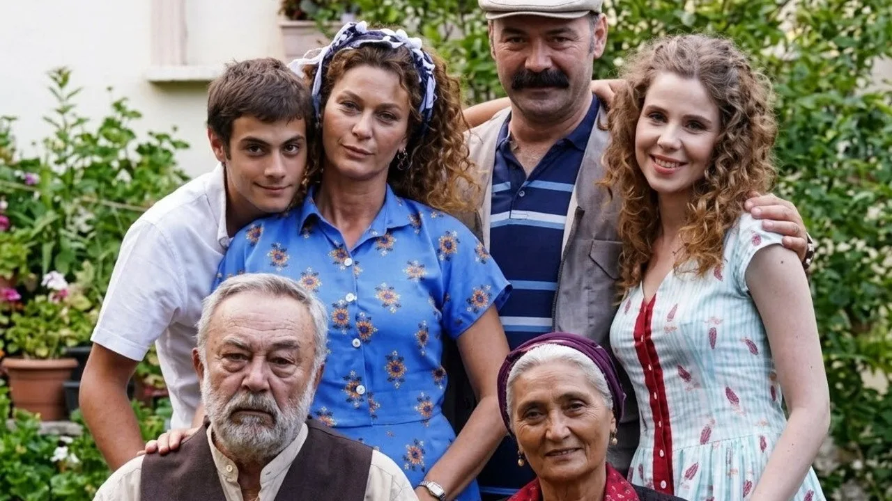 Mavi Kelebekler 1080p İndir - görsel 1