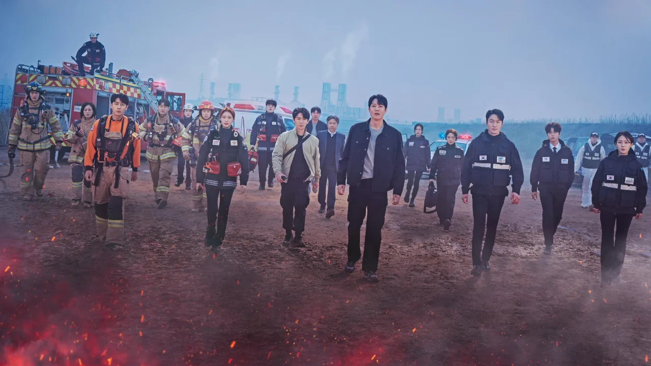 The First Responders (소방서 옆 경찰서) 1080p İndir - görsel 1