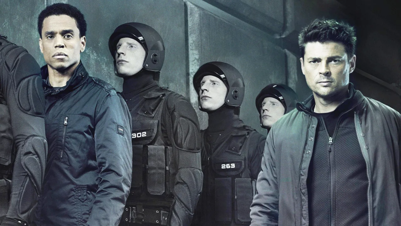 Almost Human 1080p İndir - görsel 7