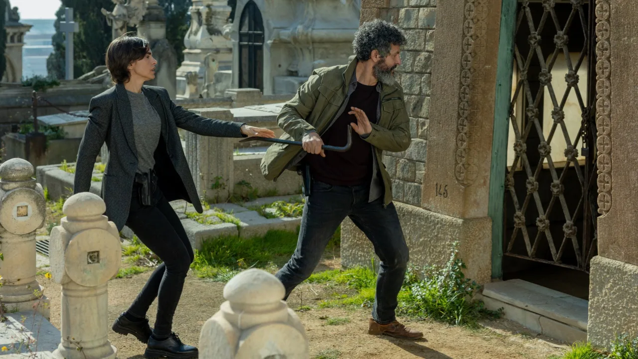 Ciudad de sombras 1080p İndir - görsel 4