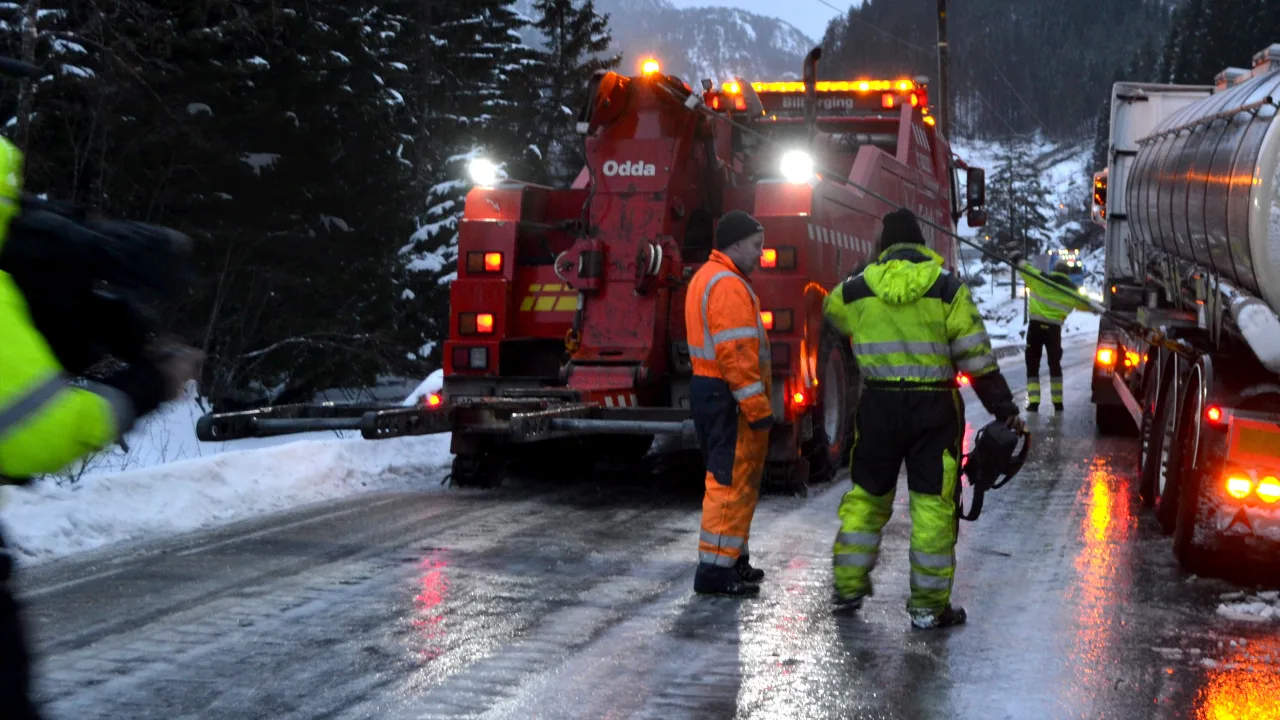 Ice Road Rescue 1080p İndir - görsel 3