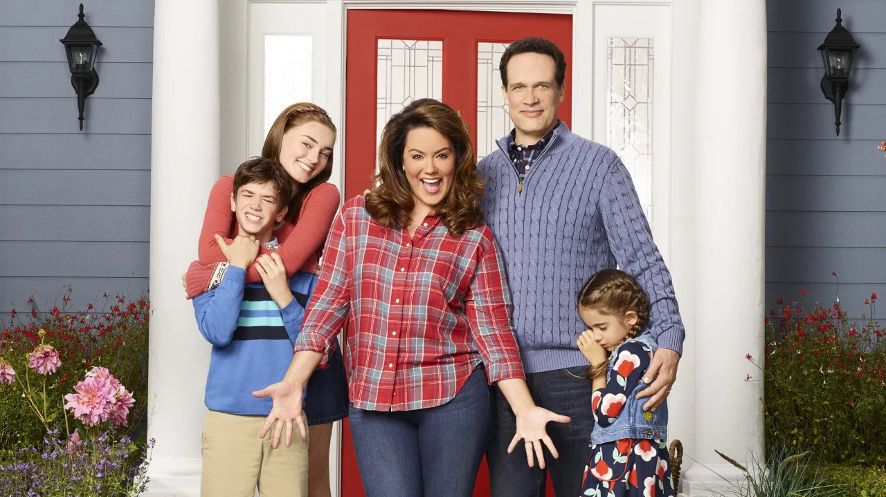 American Housewife 720p İndir - görsel 6