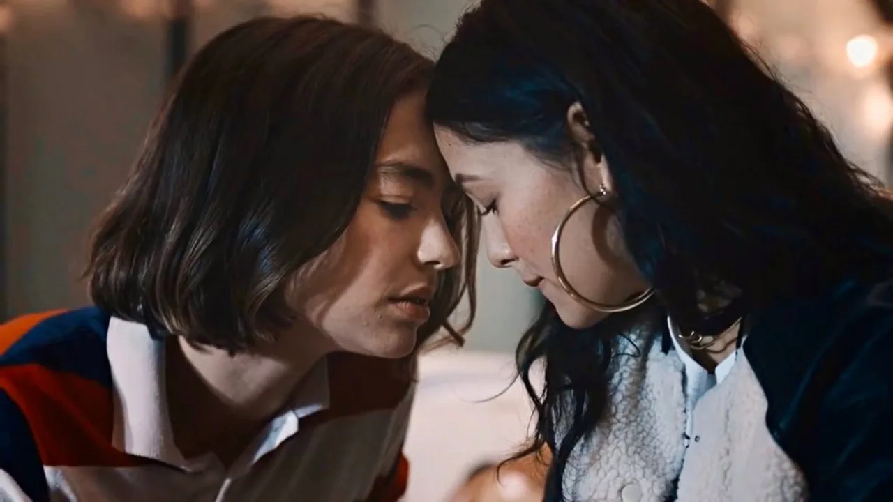 Atypical 1080p İndir - görsel 1