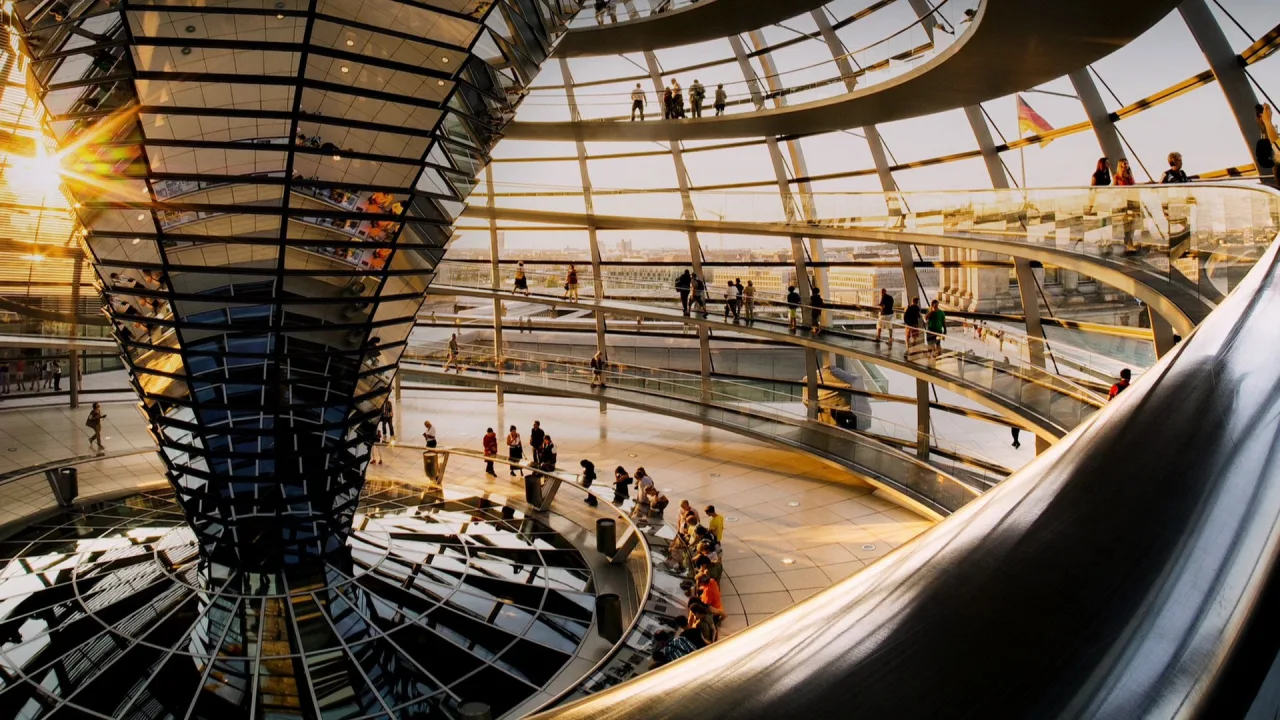 Dream Big: Engineering Our World İndir - görsel 8