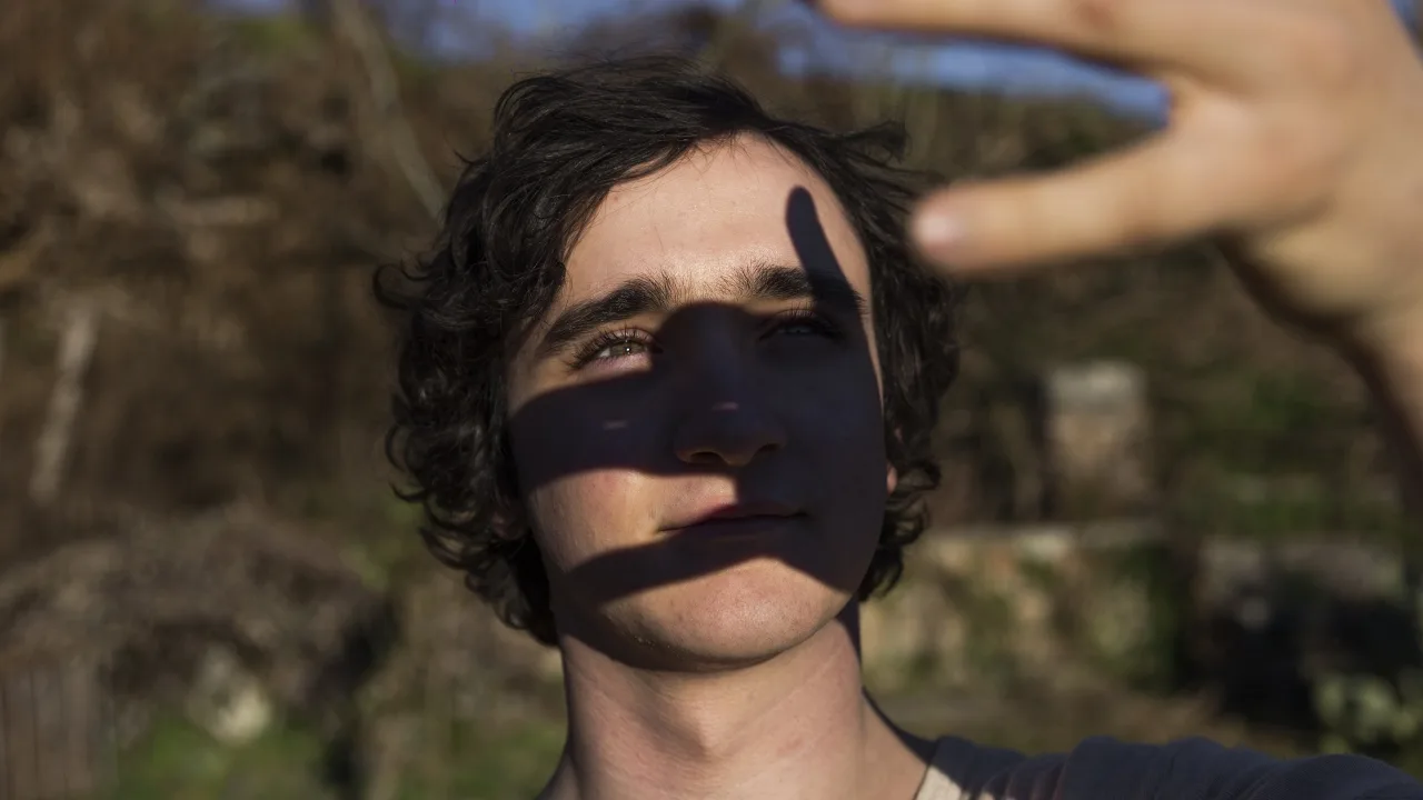 Mutlu Lazzaro İndir - görsel 2