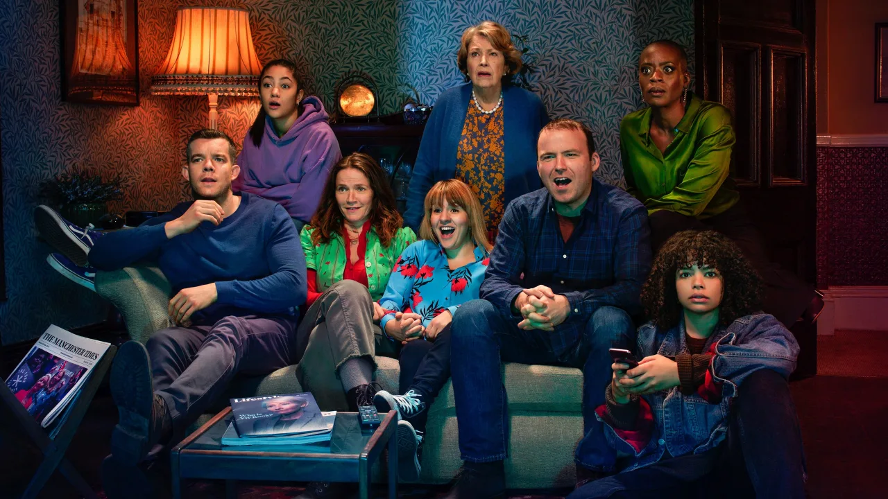 Years and Years 1080p İndir - görsel 1