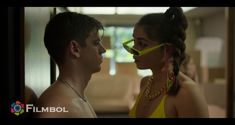 Élite Öyküler: Guzmán, Caye ve Rebe İndir