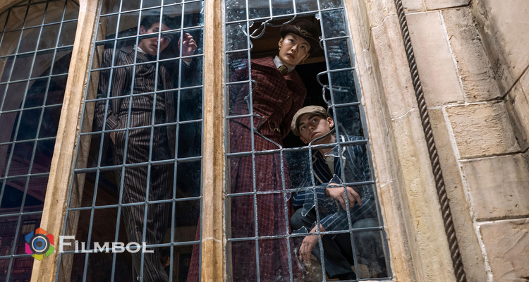 Genç Sherlock İndir